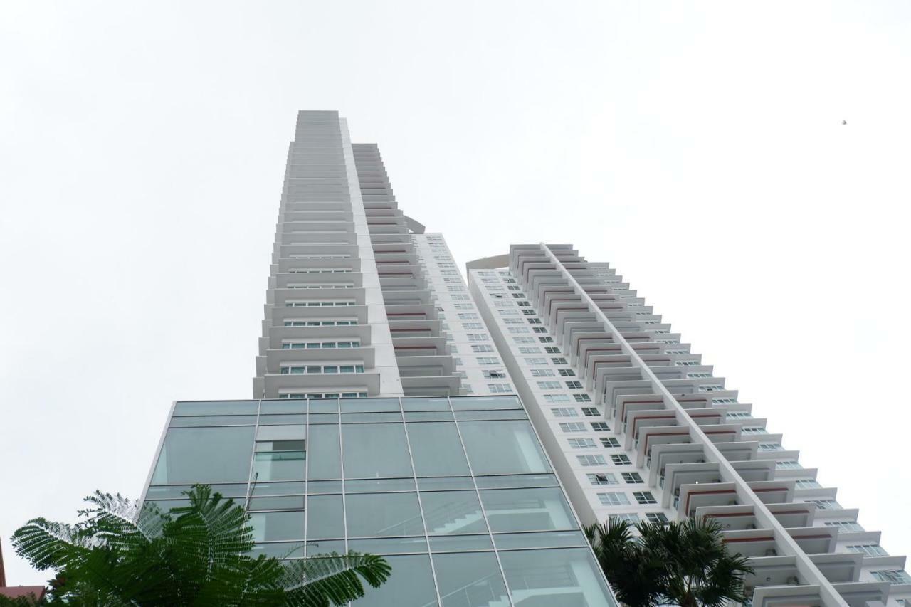 The Pinnacle Tower Джохор-Бару Экстерьер фото